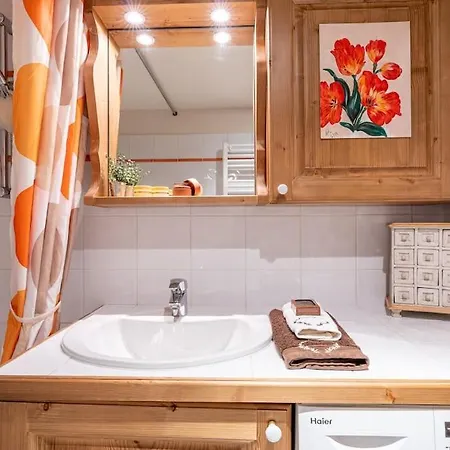 A7 - 2 Bedroom, Well-equipped